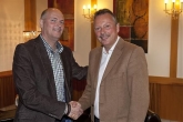 Gerhard Lederer mit seinem Nachfolger Martin Selinger (li.)
