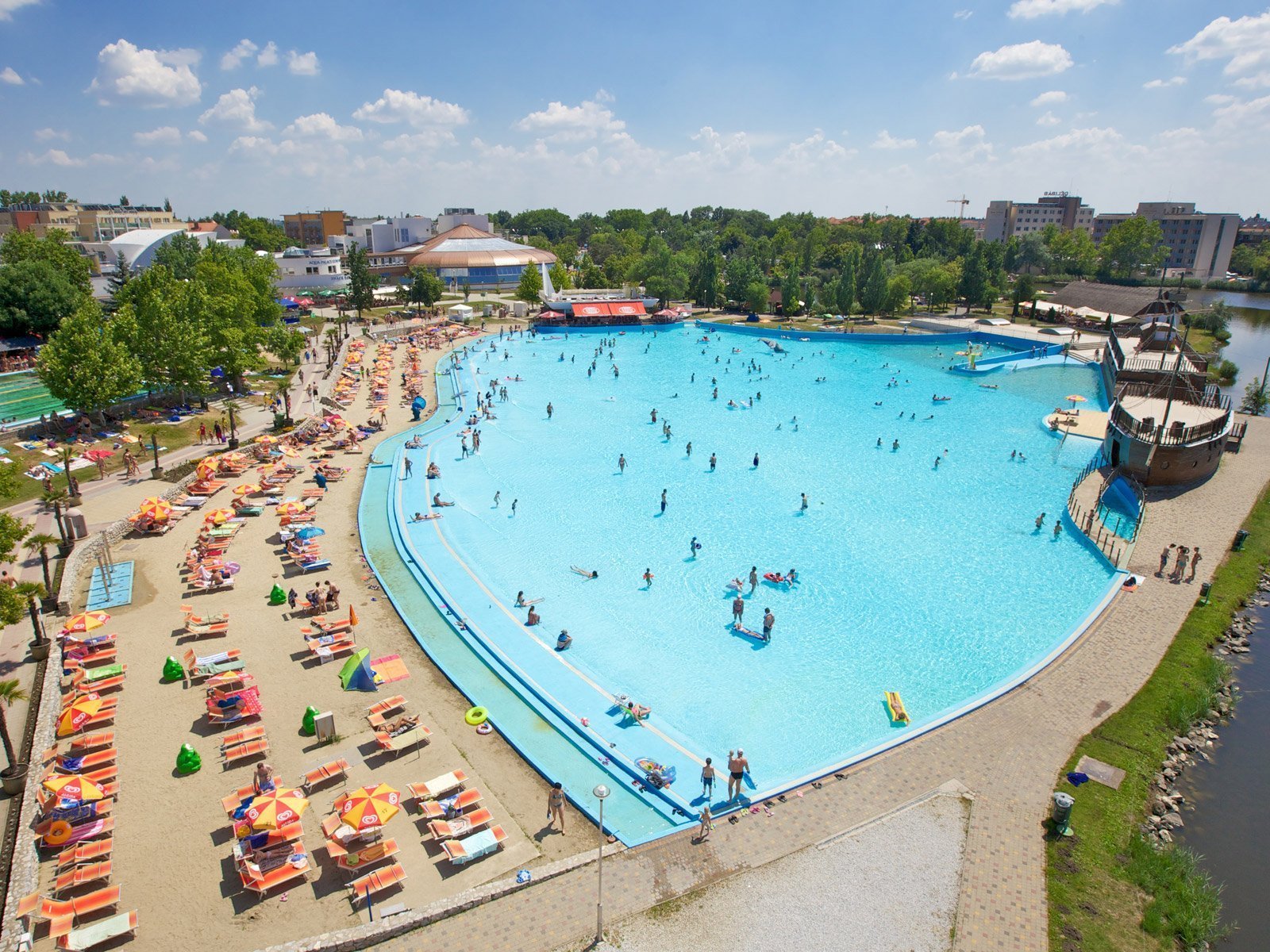 Hajdúszoboszló verwöhnt mit dem größten Bade & SpaKomplex Europas