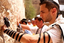 Jerusalem: Gebet an der Klagemauer - Foto: Noam Chen/IMOT