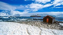 Foto: John Chardine - Hurtigruten Expeditions